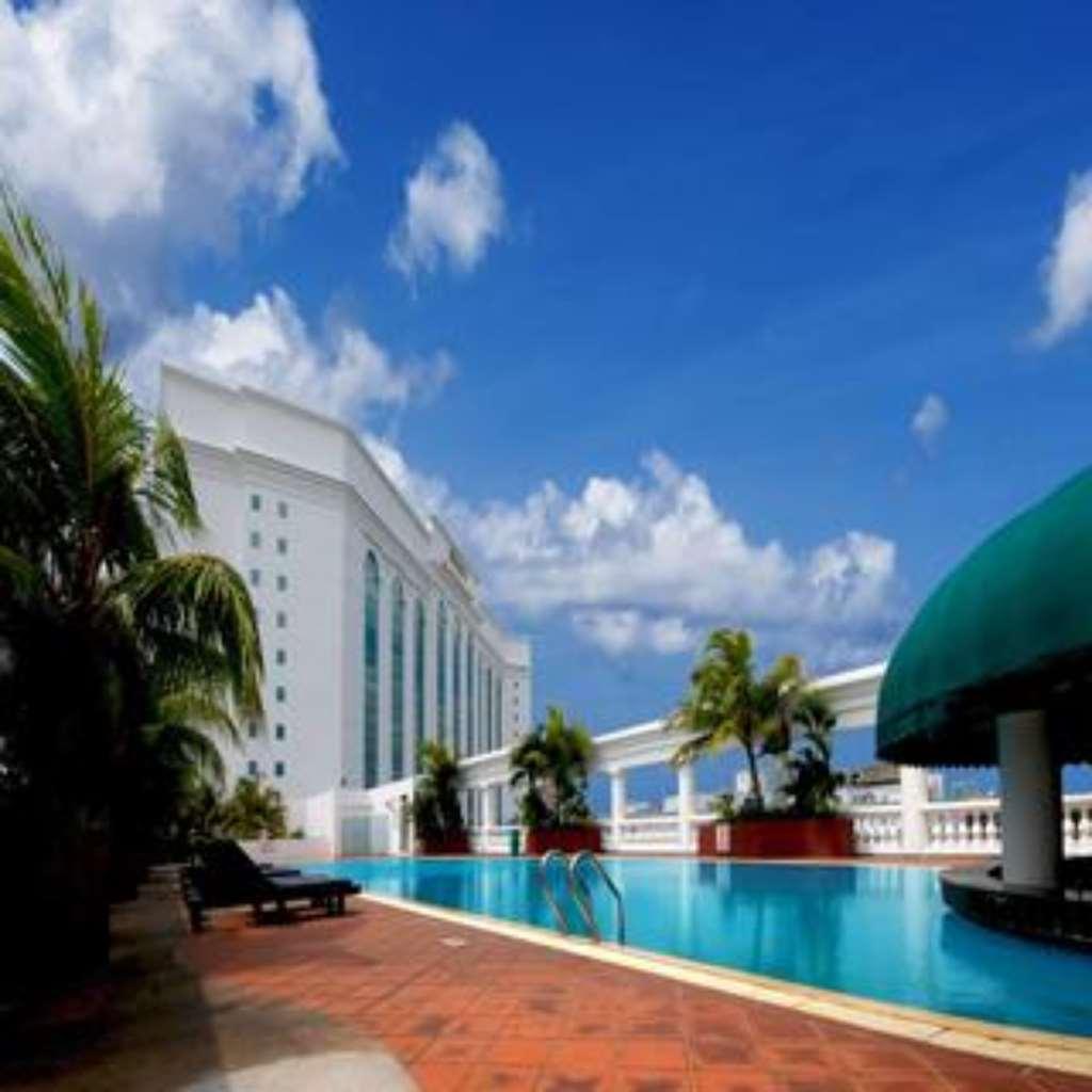 Berjaya Waterfront Hotel Johor Bahru Facilidades foto